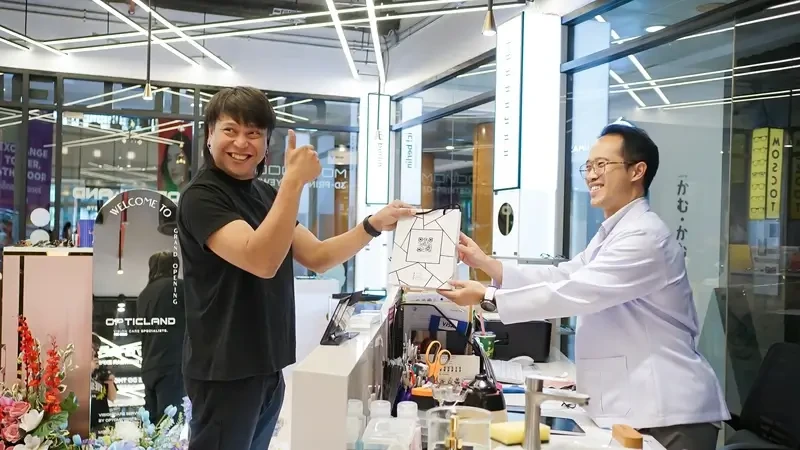 ร้านแว่นตาย่านอโศก