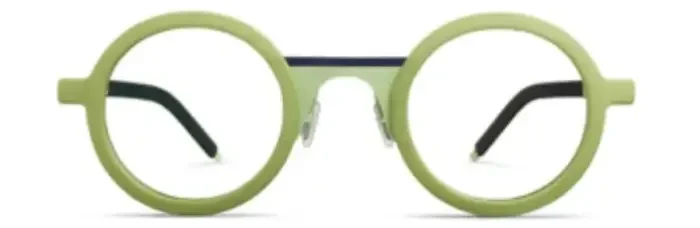 กรอบแว่นแบบพลาสติก